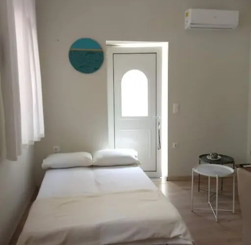 Апартаменты House With Yard In Center Of