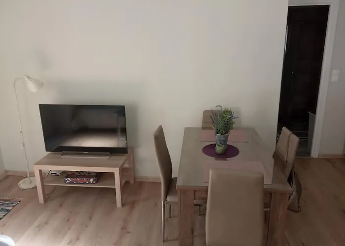 Апартаменты House With Yard In Center Of Каламата